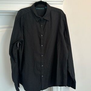 Men’s XXL Perry Ellis Untucked Botton Down Like New Black Checker